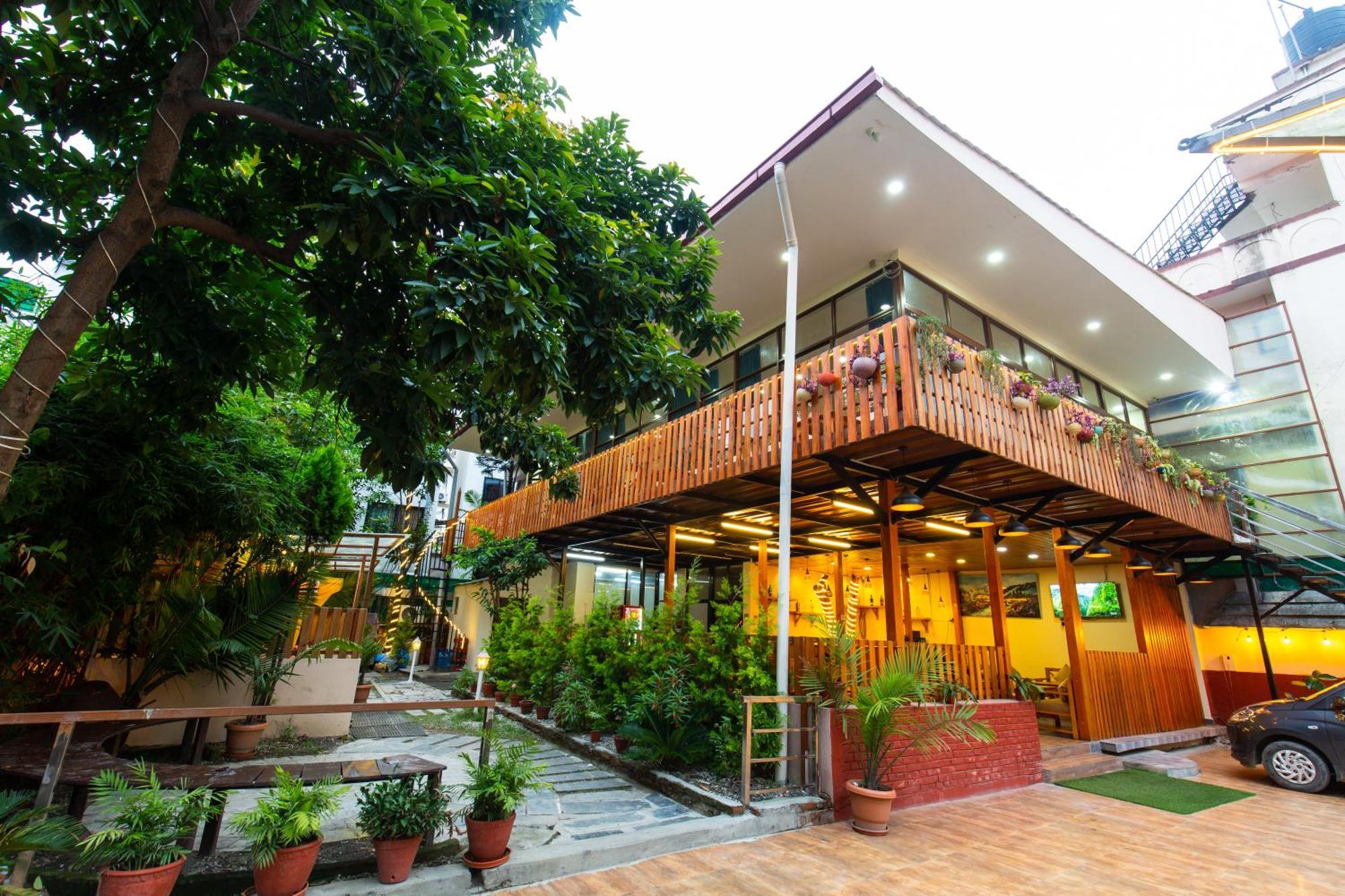 Hotel Harmony & Little Bites Bistro Jawlakhel 외부 사진