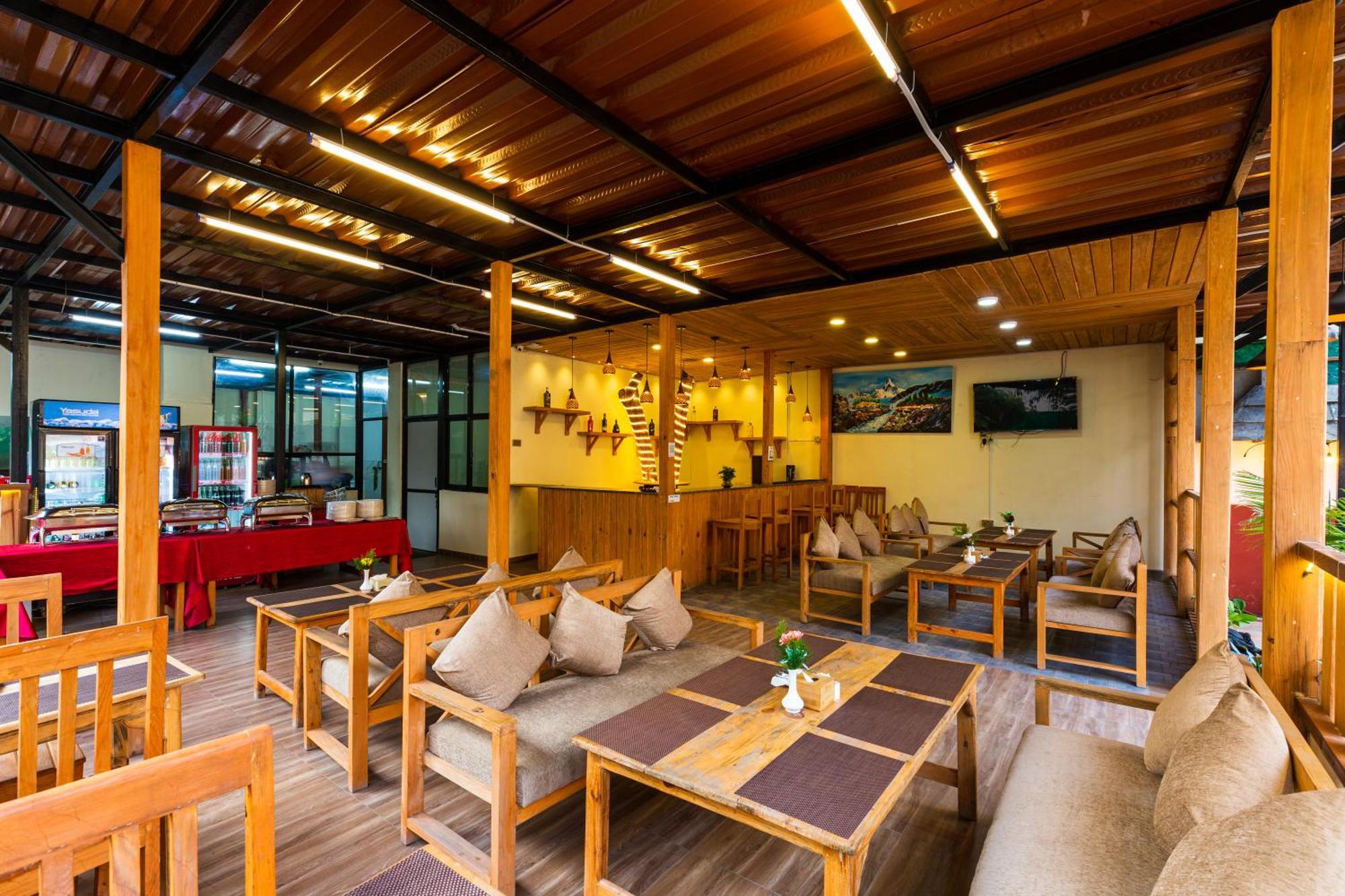 Hotel Harmony & Little Bites Bistro Jawlakhel 외부 사진